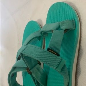 TEVA WOMEN'S UNIVERSAL SLIDE